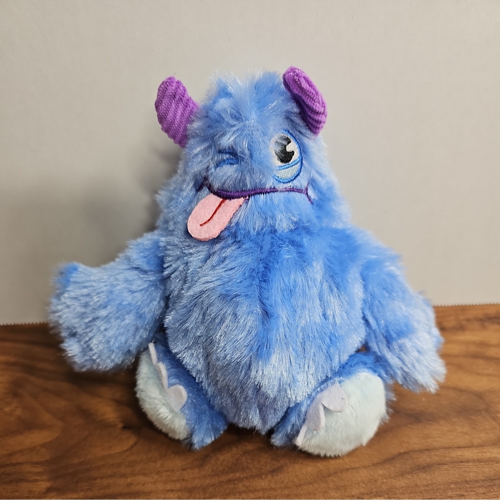 LUKI LAB HOUSE MONSTERS FIRST EDITION BLUE ONE-EYED MONSTER PLUSH CIRCA 2021